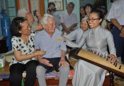 [Dương Kinh Thành] Nén nhang lòng xin tiễn biệt Nhạc sĩ Lê Cao Phan (1923 – 2014)